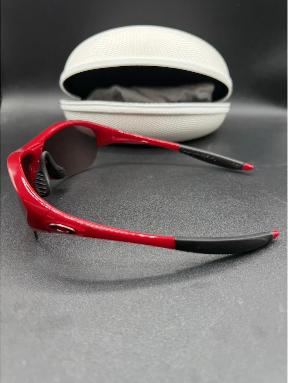 Oakley Endure Lipstick Red/G20 Lenses 09-803